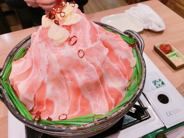 豚バラ鍋(豚骨スープ)